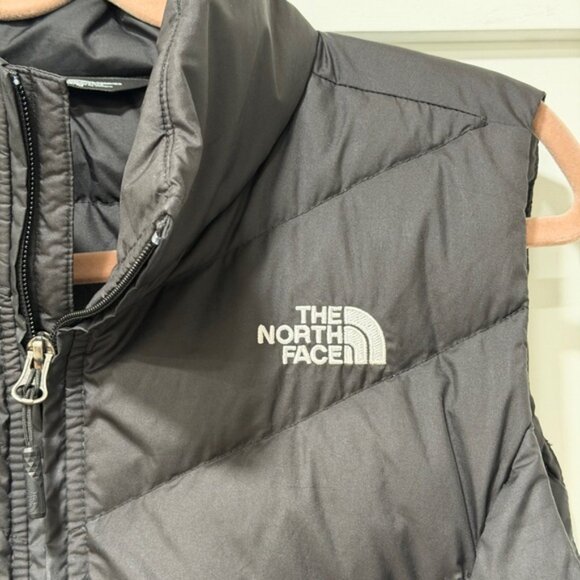 The North Face 550 Vest - Picture 2 of 5